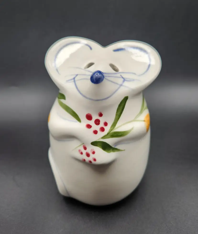Mouse Parmesan Shaker