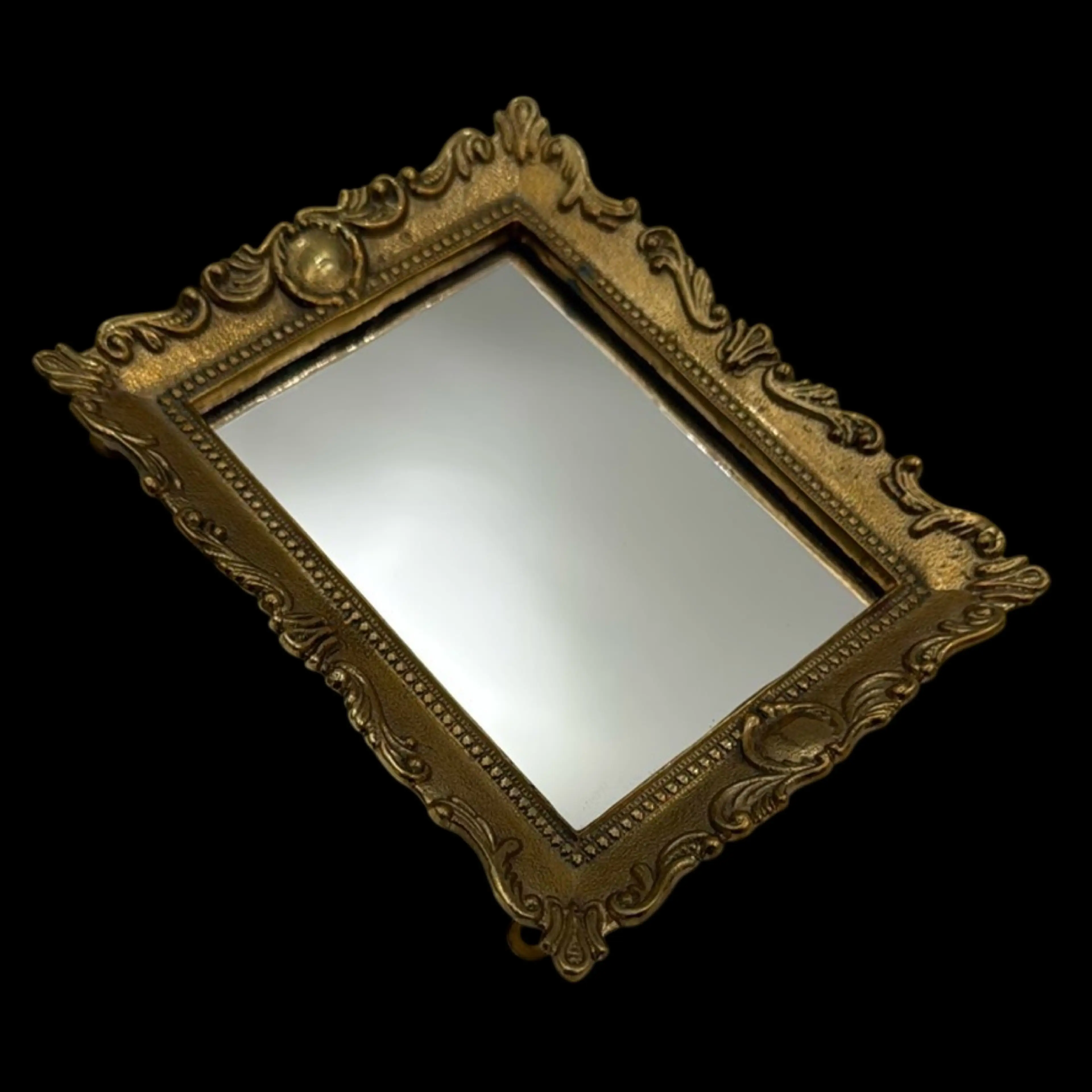 Image 4 of 28
