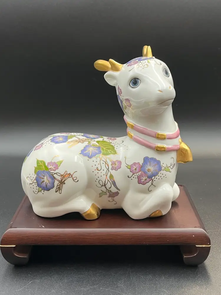 Vintage Franklin Mint- Imperial Deer Of Lasting Affection