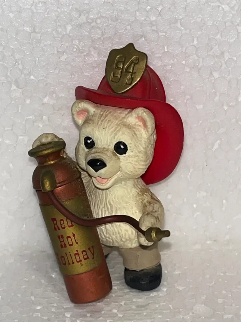 1994 Hallmark Keepsake Ornament Red Hat Holiday