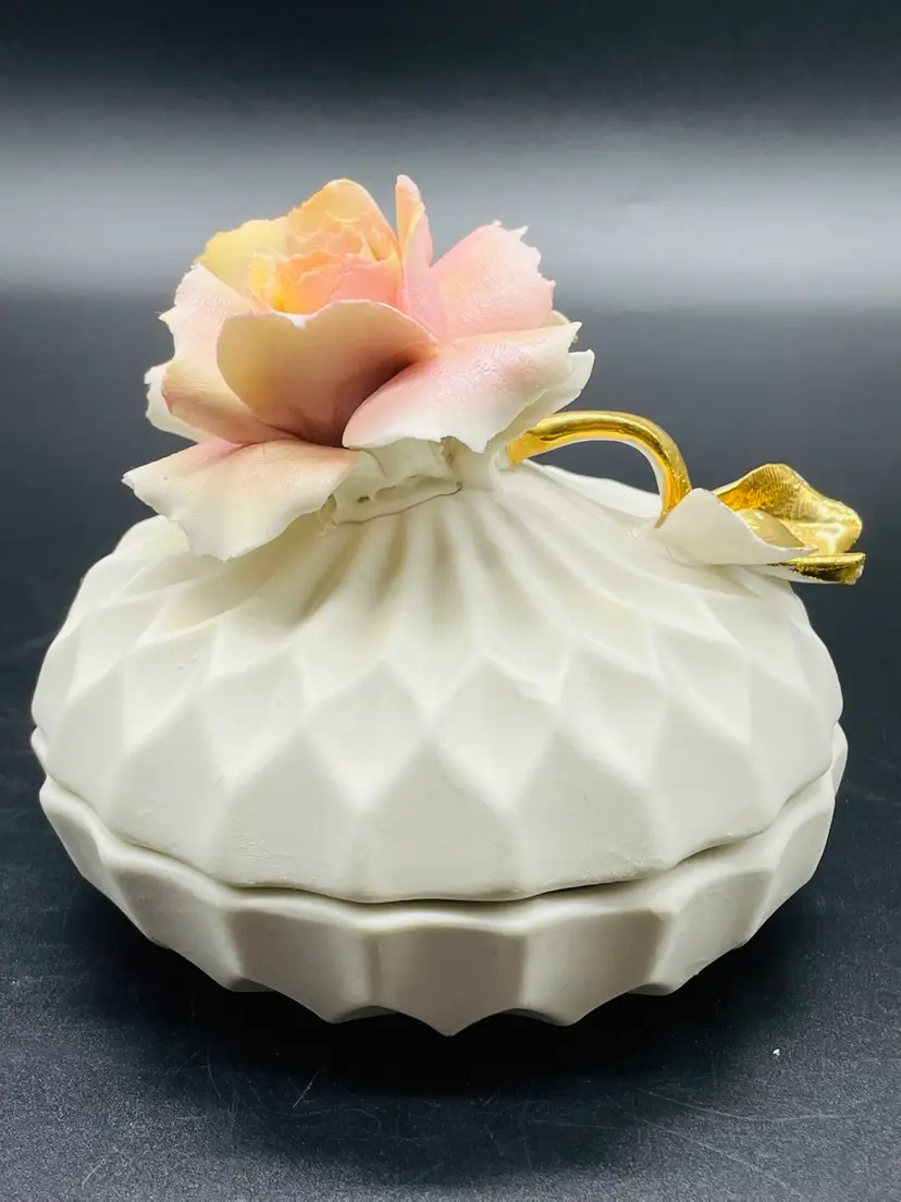 Capodimonte Porcelain Rose Vanity Jar