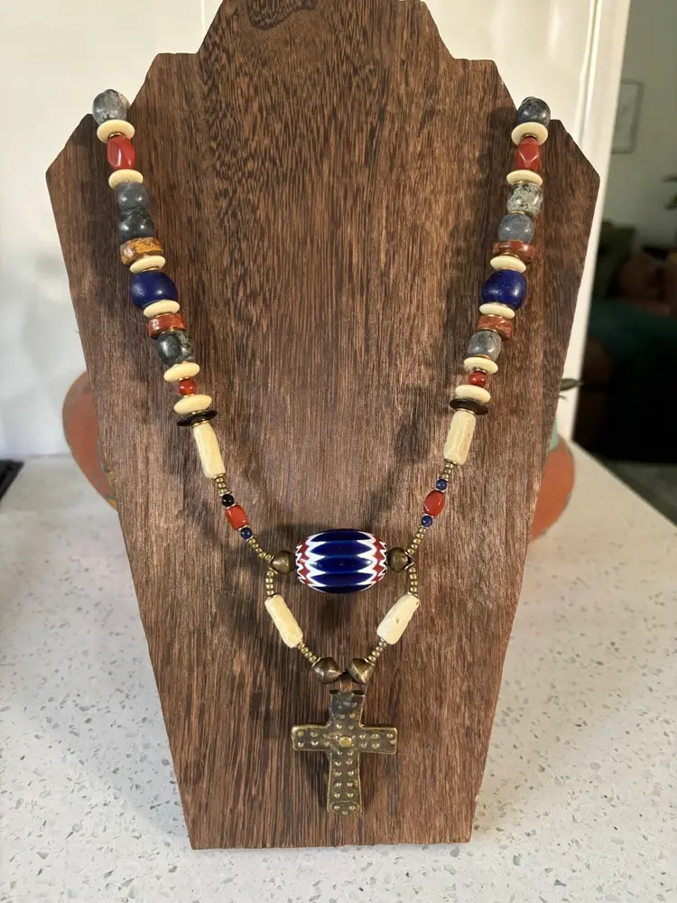 25” Multi Stone With Brass And Gold Toned Accents Necklace