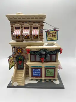 Dept. 56 Snow Village Hope Chest Consignment Thrift Shop #56.55367 2004 In Box