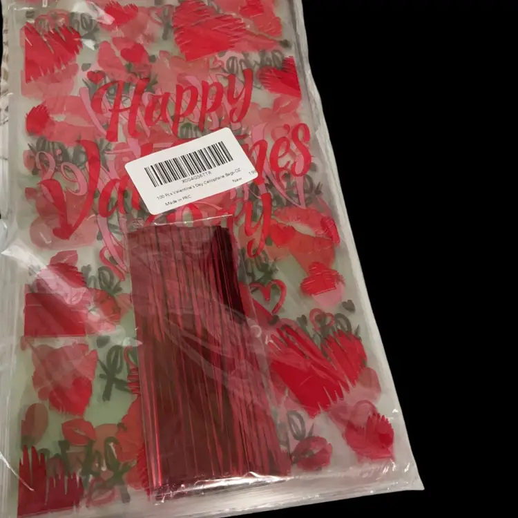 3 Package Of 100 PCs Valentines Day Cellophane Bags. Gift Bags For Treats With Twisty Ties. Great Too Use Anytime , Valentines Day , Kids Parties 🎉..