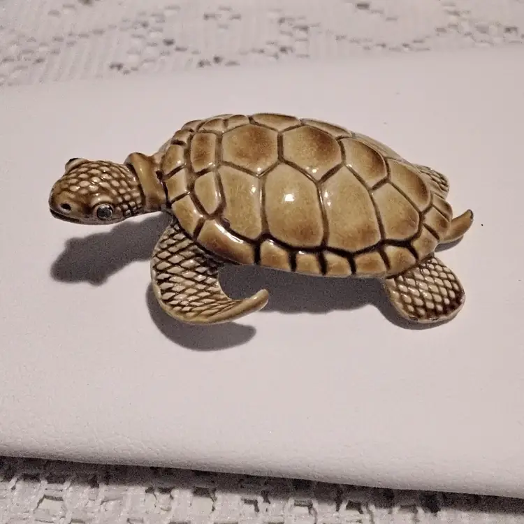 #01 Tortoise/Turtle Metal Brooch/Pin