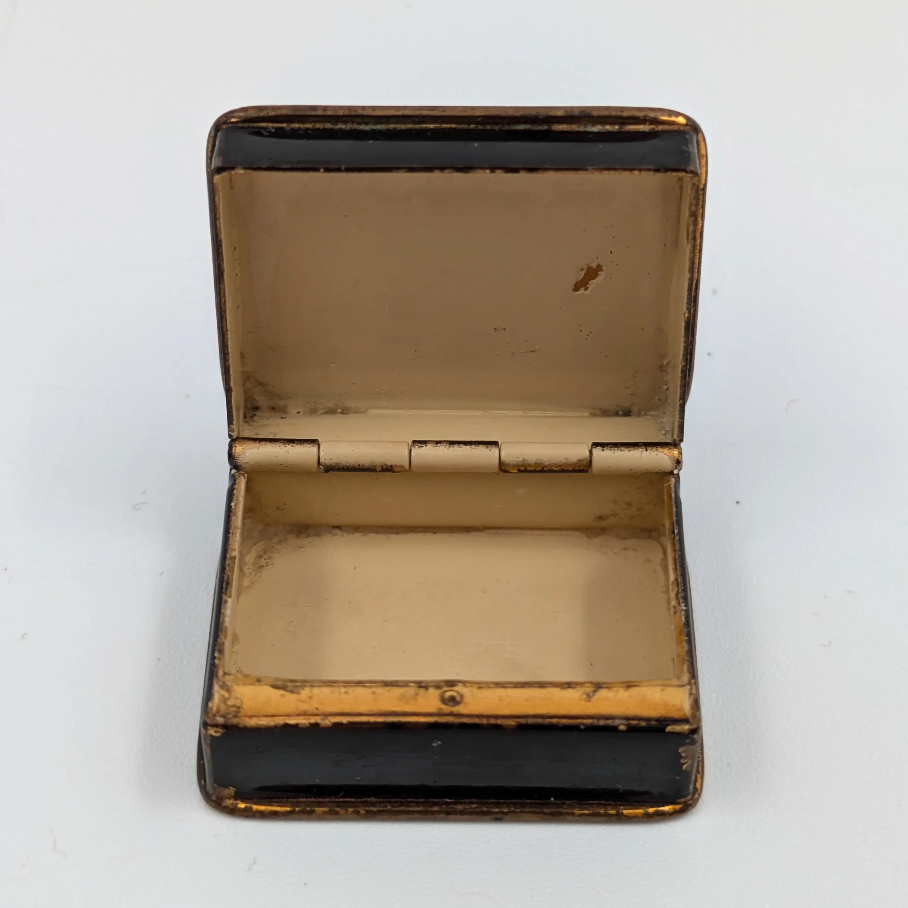 Image 3 of 6