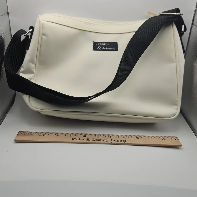 Frankie & Johnnie Women's White Shoulder Bag Adjustable Strap 12in