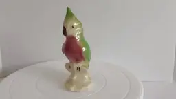 Vintage parrot/cockatiel figurine