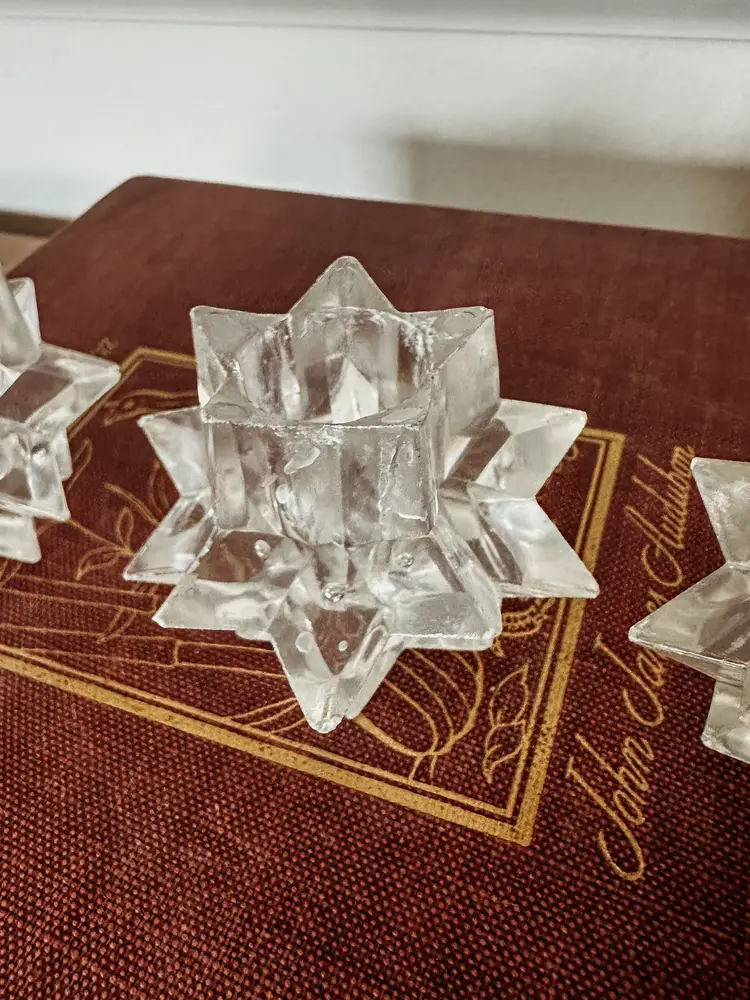 Vintage Mid Century Atomic Lucite Plastic Starburst Candle Holders - 4