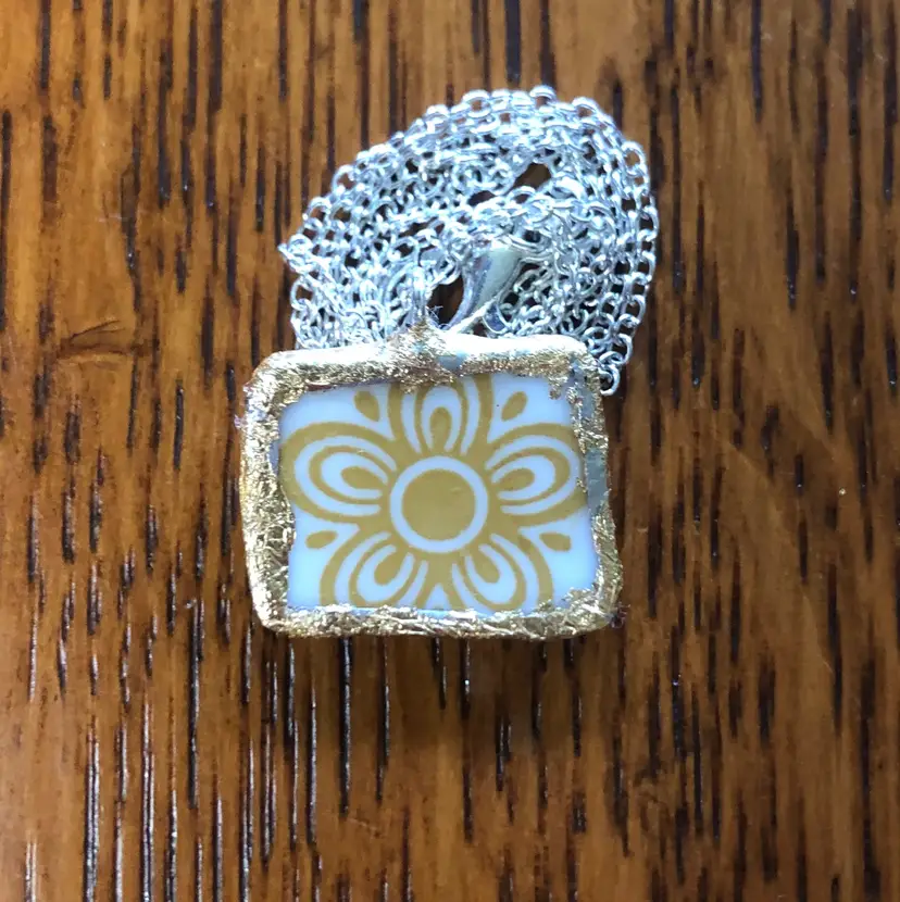 Oodelally Shop Broken Plate Pendant Handcrafted Necklace Corelle Butterfly Gold Plate 7/8in x 5/8in