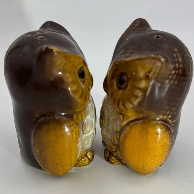Vintage brown, owls, ceramic salt and pepper