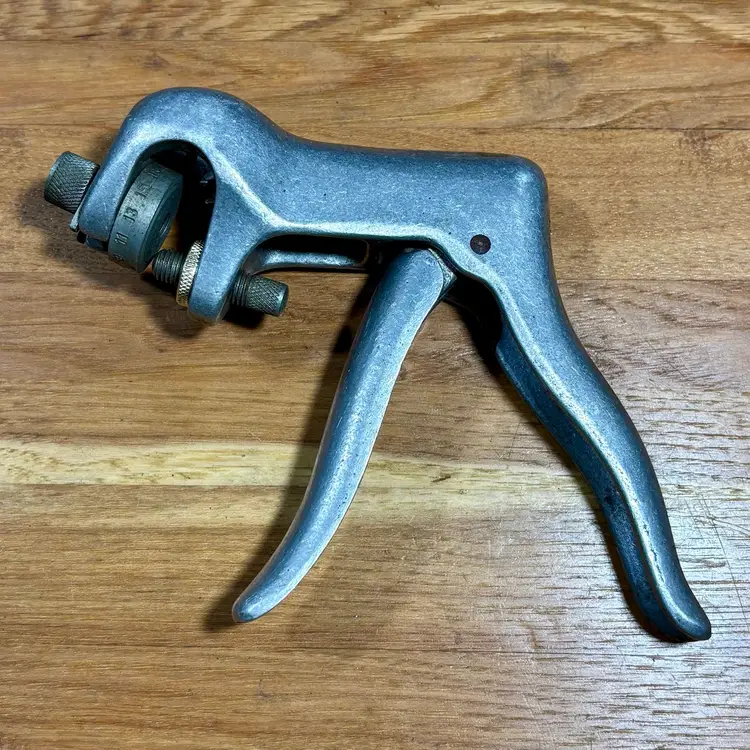 Excellent Condition Dunlap No. 4873 Pistol Grip Saw Set