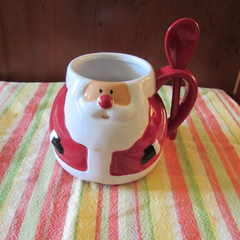 Avon Christmas Cheer Santa Mug with Spoon 2012
