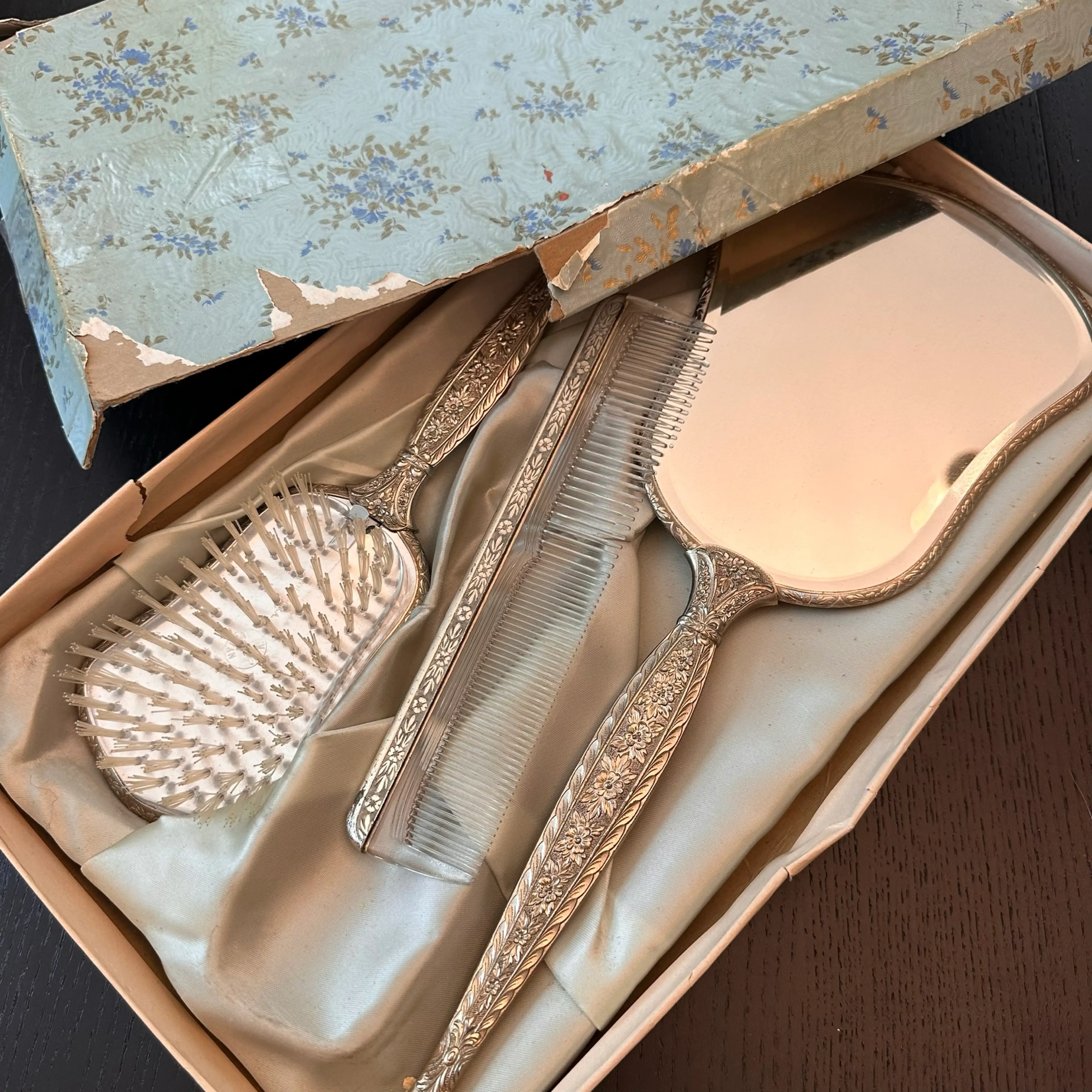 Image 1 of 2