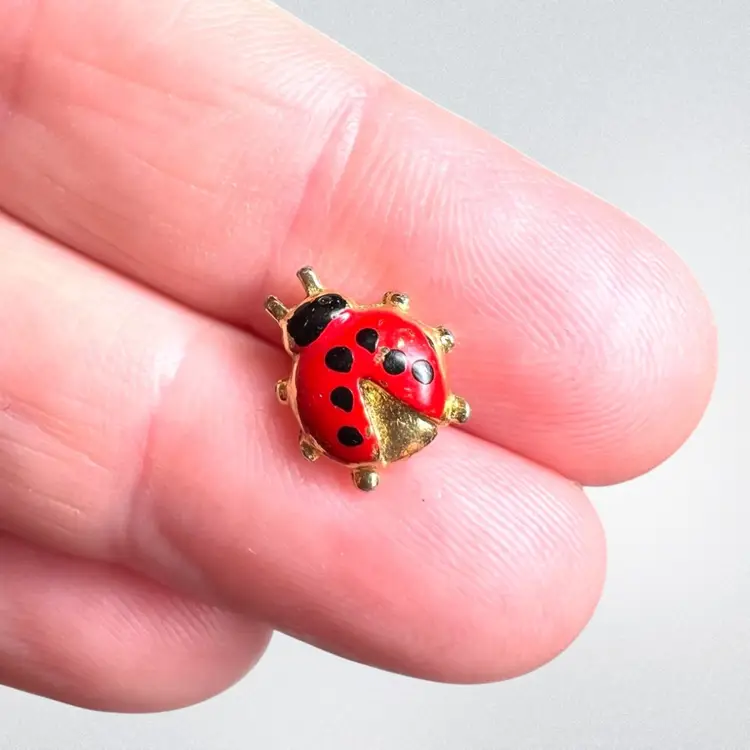 Red Enamel Ladybug 🐞 Gold-tone Lapel Hat Pin. Cutest Teeny Tiny Little 5/16” Lady Insect.