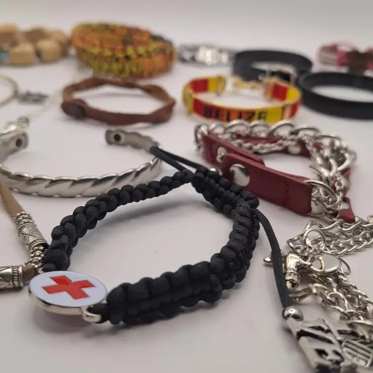 Lot Of 20 Of Used Unbranded Bracelets