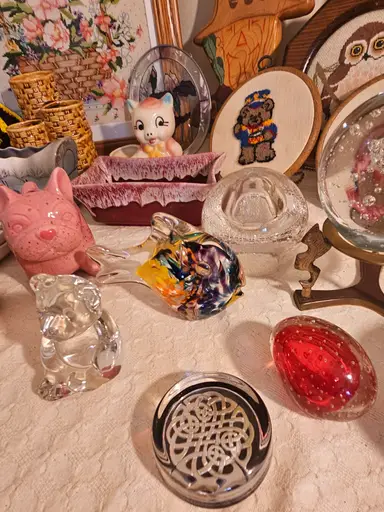 Paperweights, Planters, Plates & Pictures 