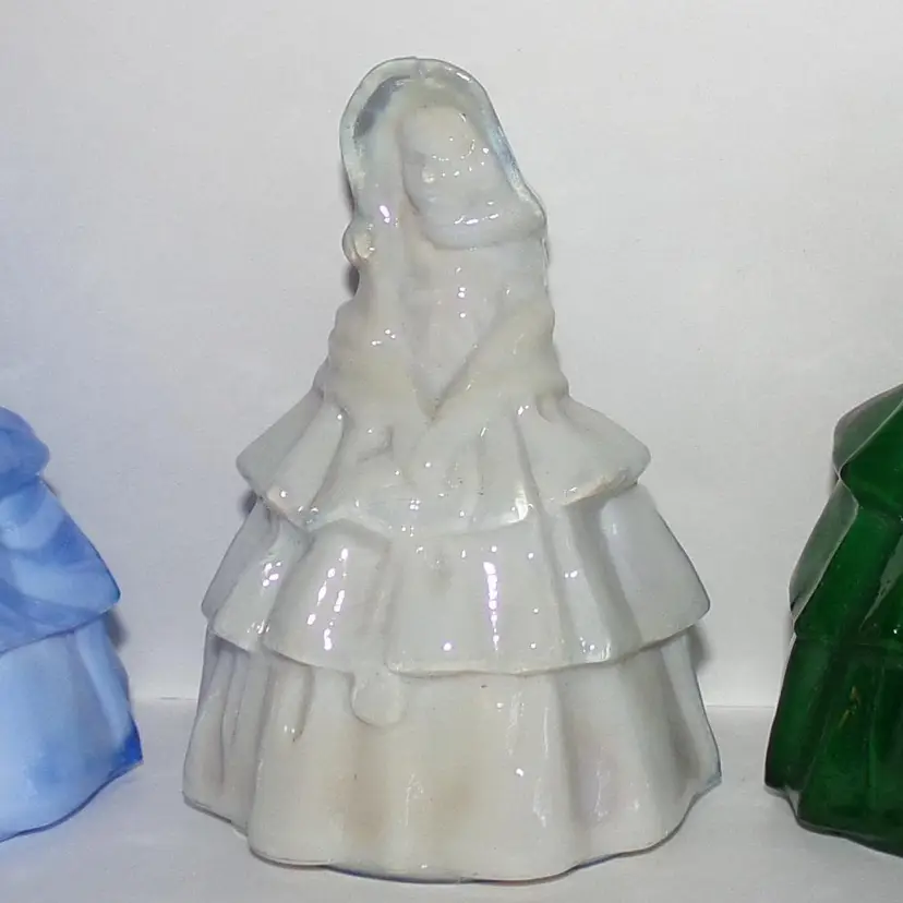 Vintage Boyd Glass, Heather Slag Glass, Louise Figurine 1980