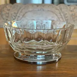 Vintage Silverplate Footed Glass Centerpiece Bowl – 8.5" Pressed Glass with Silver-Plated Base – Mid Century Serving or Holiday Display Bowl