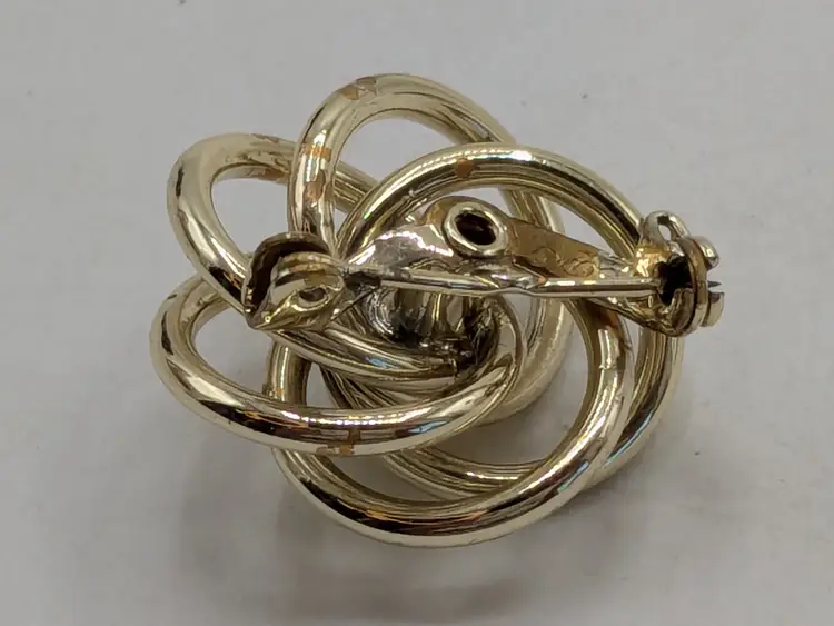 Vintage Coro Gold Tone Knot Brooch with Faux Pearl Center