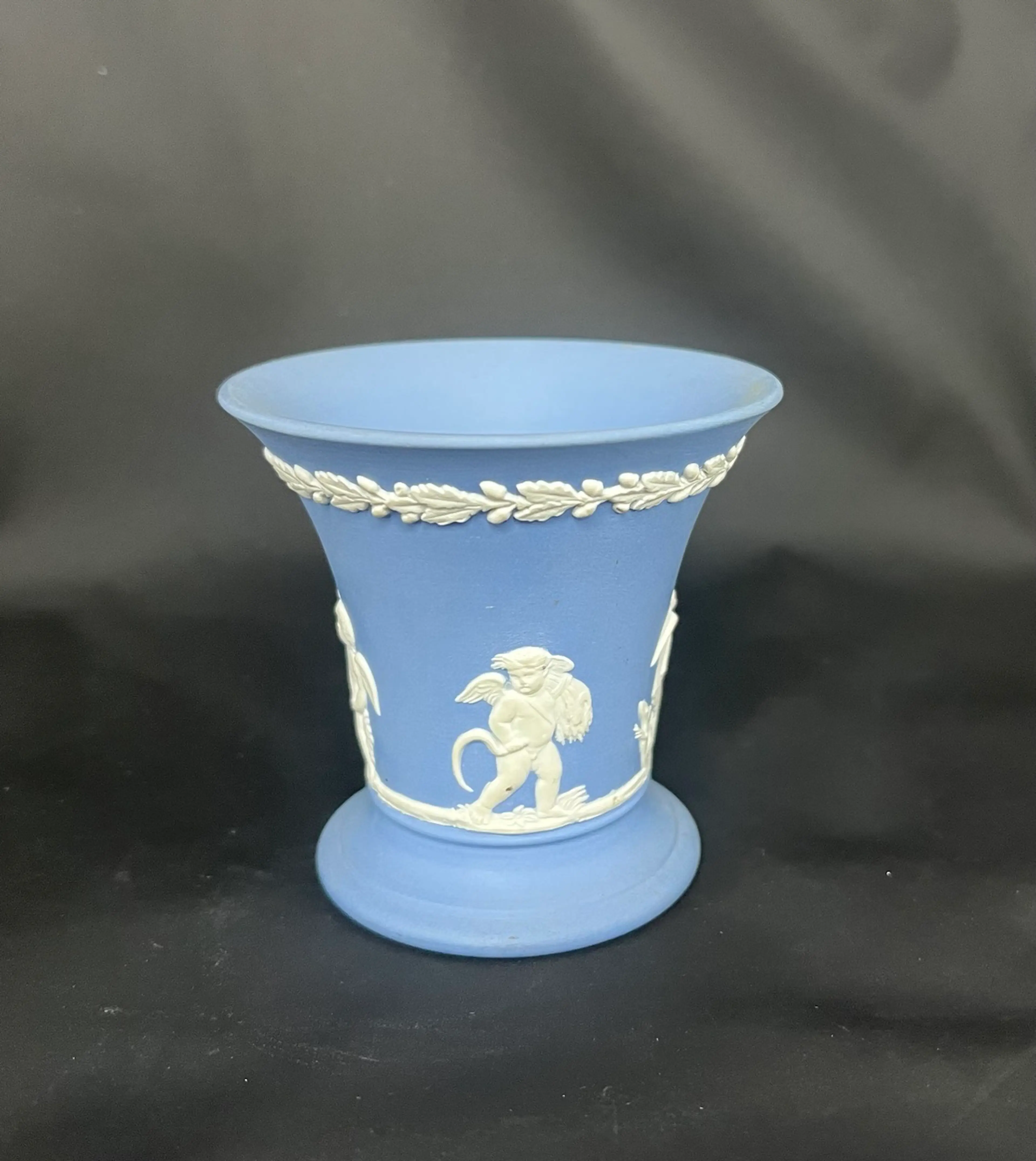 Image 2 of 7