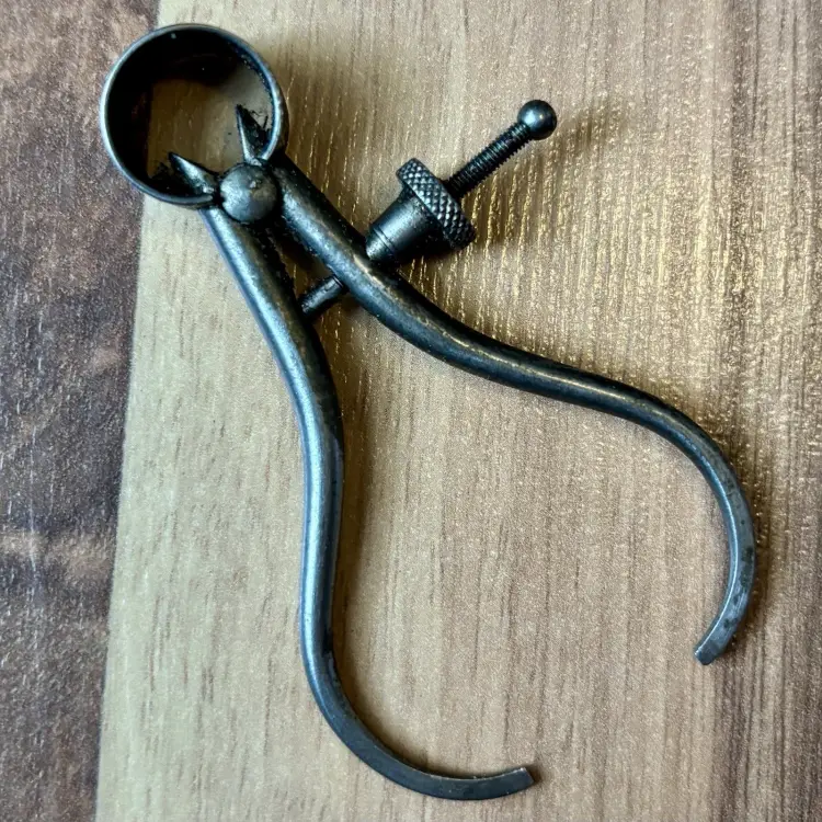 Lufkin Rule Co. No. 141 Mini 2.5" Outside Spring Calipers with Round Legs