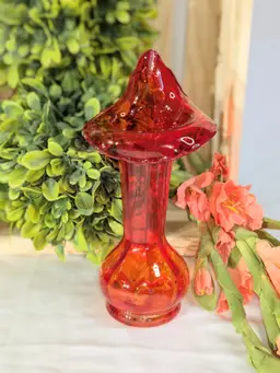 Norcrest Japan Jack-in-the-Pulpit Vase Amberina