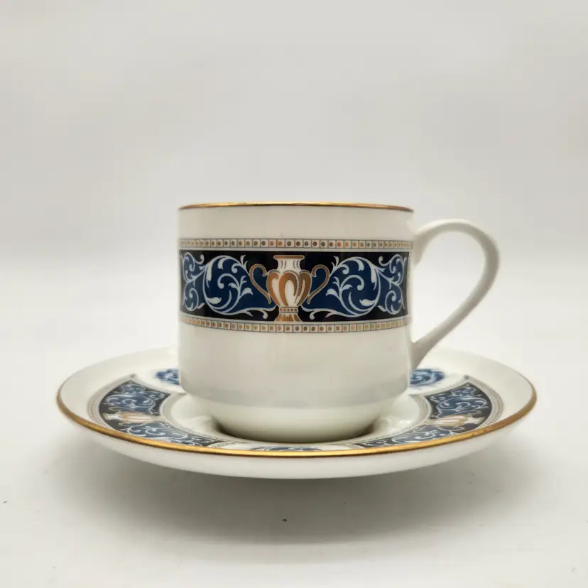 Aynsley Rembrandt Teacup & Saucer Made In England Bone China Blue Gold Urn #171