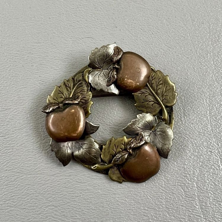 Vintage Apple Leaves Metal Wreath 2' Brooch Pin Brass Silver Gold Tone Fall