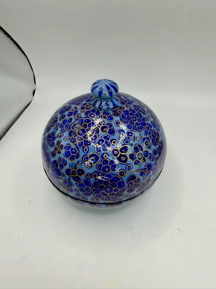 Vtg Paper Mache Lacquered Box Round Floral Blue Gold Accents