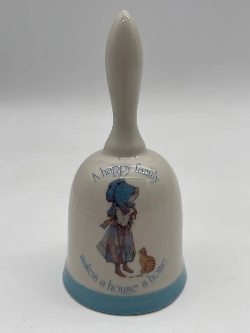 Vintage 1978 Holly Hobbie Blue Girl Stoneware Bell “A Happy Family Makes A House A Home”