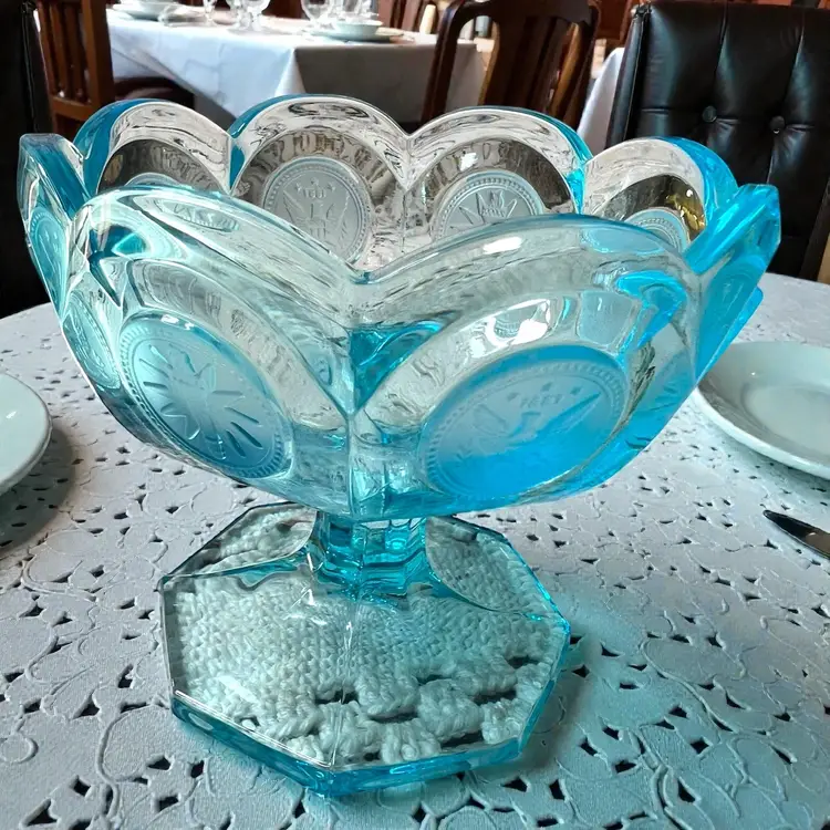 022 Fostoria Ice Blue Coin Dot glass scallop Candy/compost stamped bowl dish 4" x 4.5"