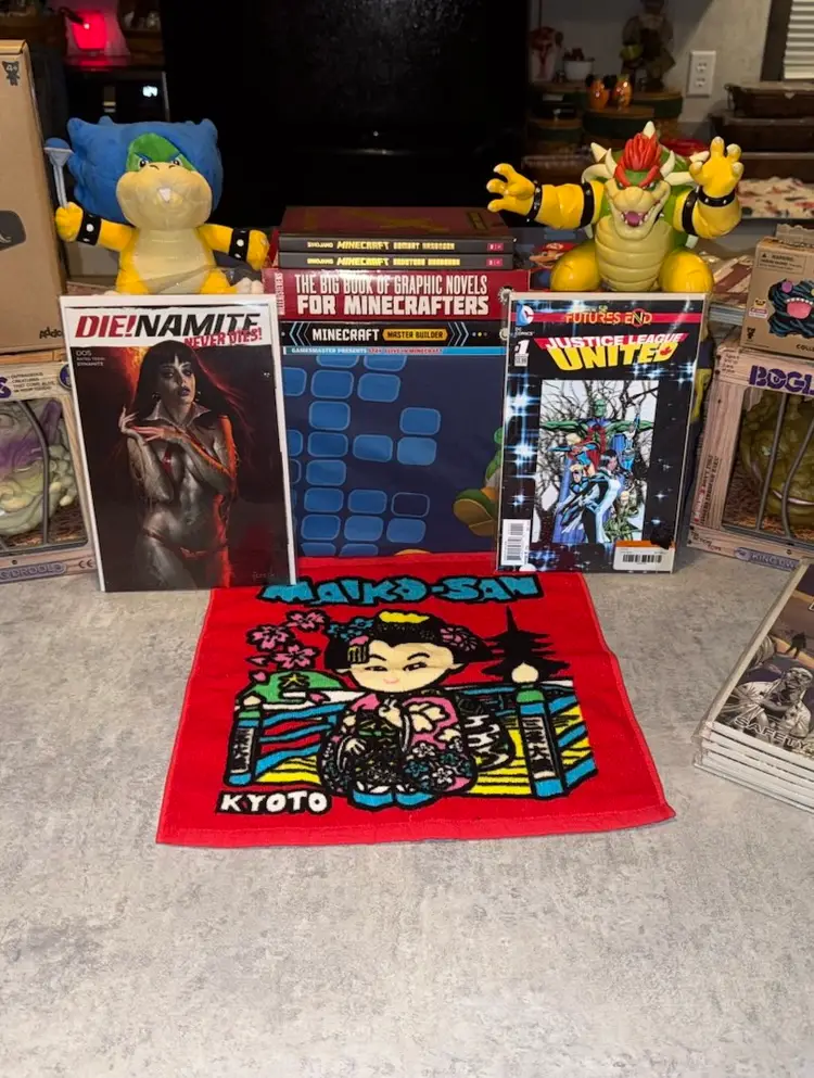 Over 300+++ Comic Books Marvel Dc Image, Dark Horse And More