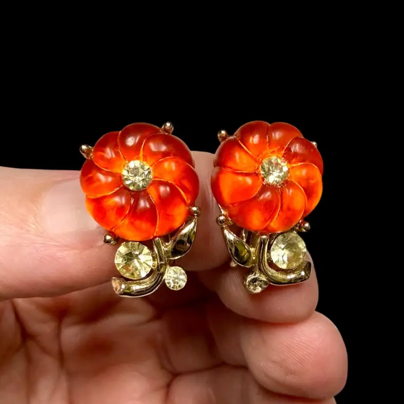 LISNER Orange Jelly Lucite Flower Earrings, Orange, Screw Back READ