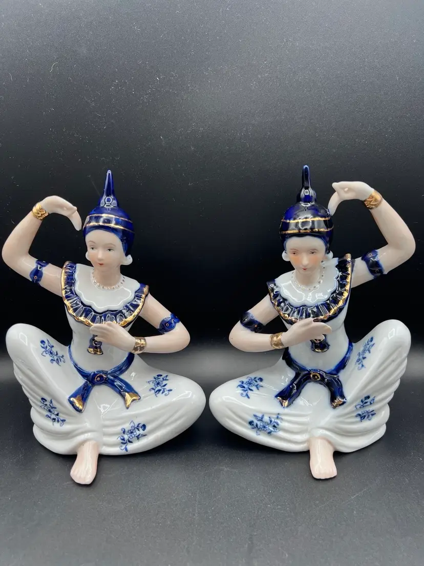 #1028-B Beautiful Vintage Hand Painted Pair of Thai Temple Dancer Statues Ceramic/Porcelain