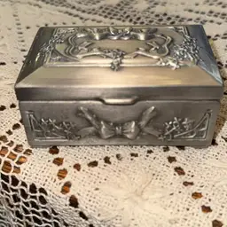 Small Pewter Keepsake Box  Velvet Lined