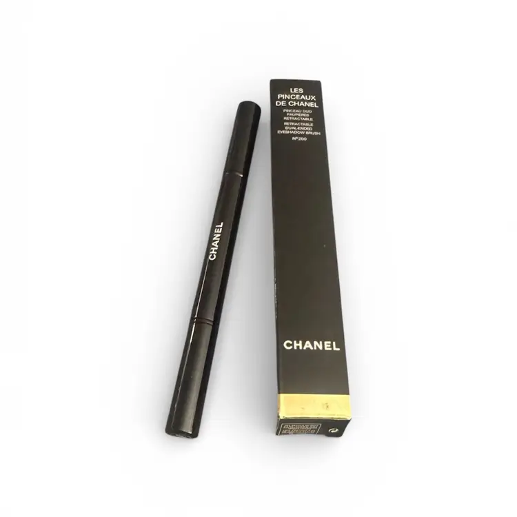 Chanel Dual Eyeshadow Brush
