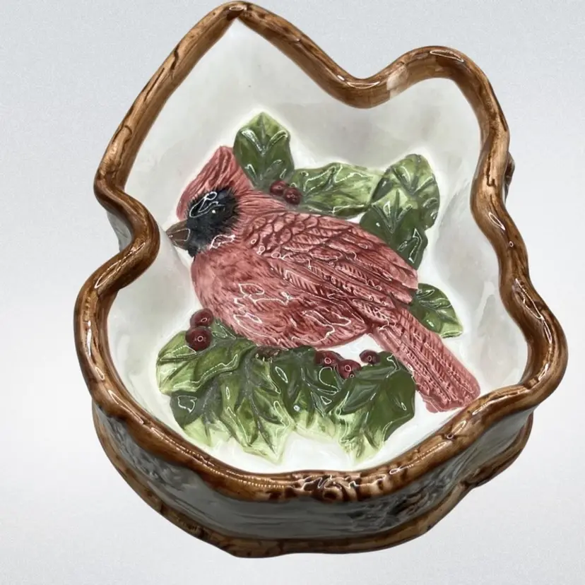 St. Nicholas Square Ceramic Bowl Decorative Red Cardinal Christmas 1999 6.5”