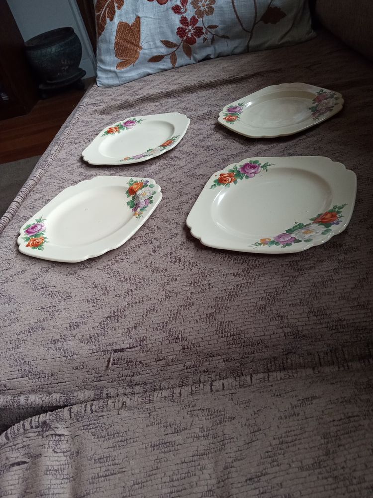 #03 Homer Laughlin Plates Decor only