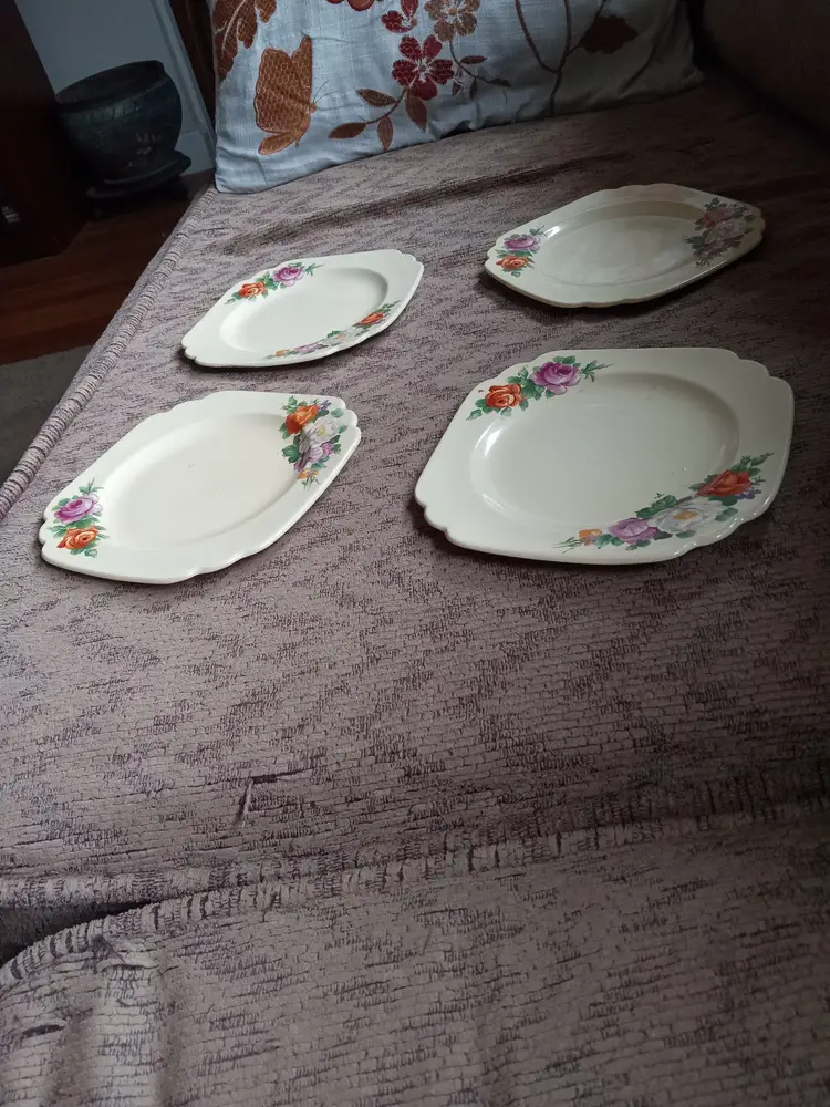 #05 Homer Laughlin Plates Decor only