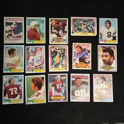 #20 Topps Football Cards Lot 15 80/81