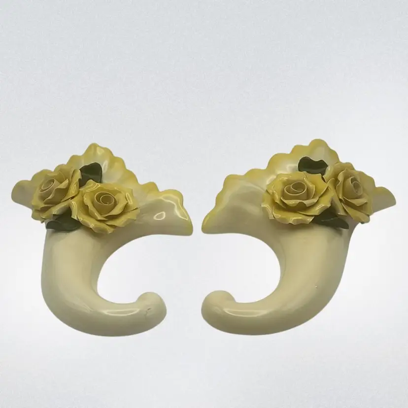 Set Of 2 Vintage Yellow Rose Wall Pockets, 6”Wide x 7.5” High