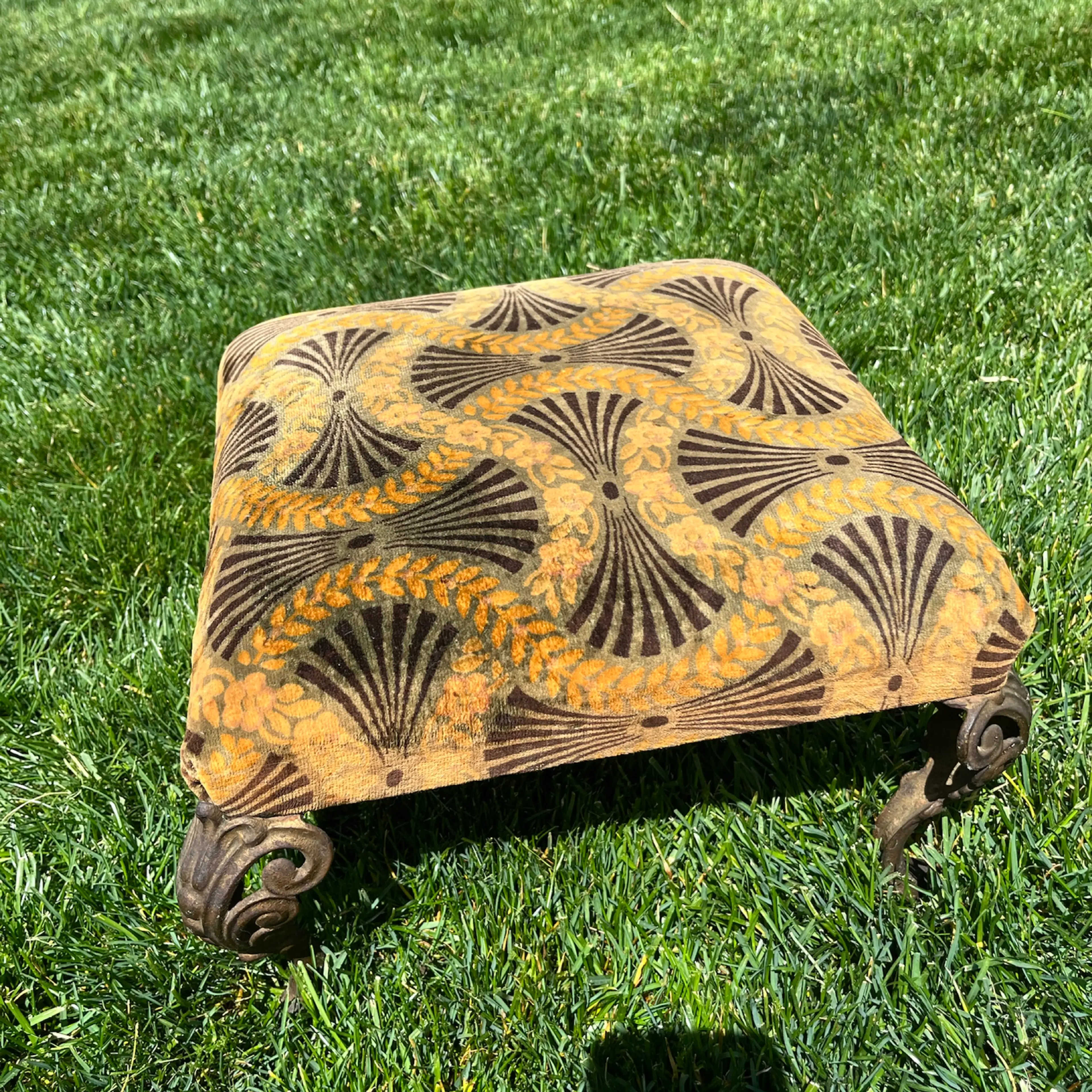 Image 2 of 4