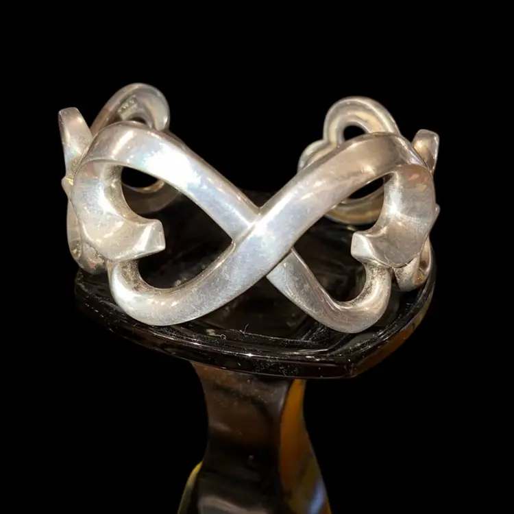Authentic Tiffany & Co Paloma Picasso double loving heart cuff bracelet