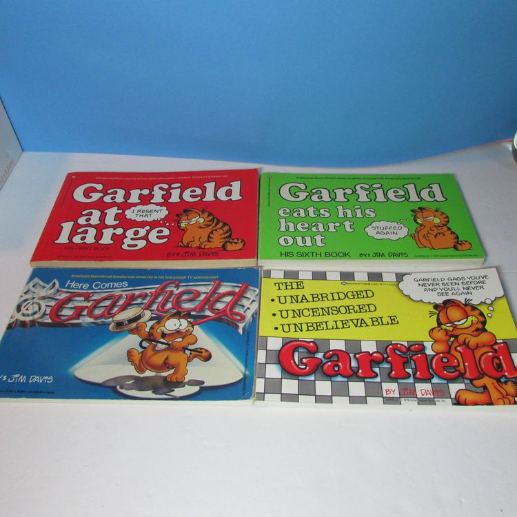 lot of 10 vintage Garfield comic books