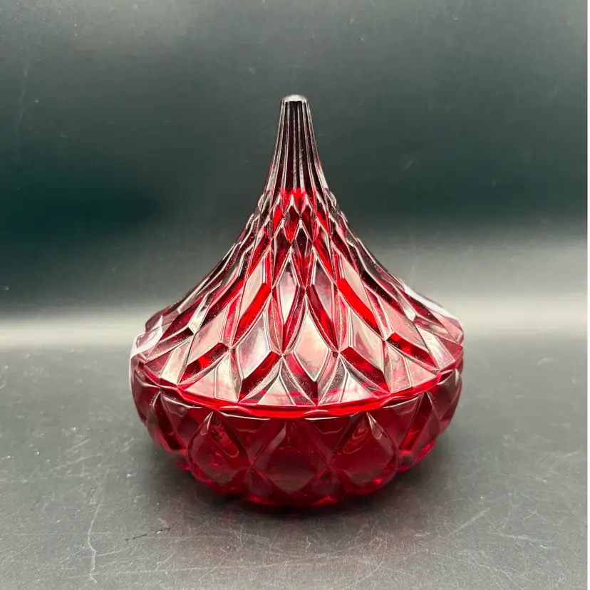 Shannon Crystal Ruby Red Diamond Cut Hershey Kiss Candy Dish
