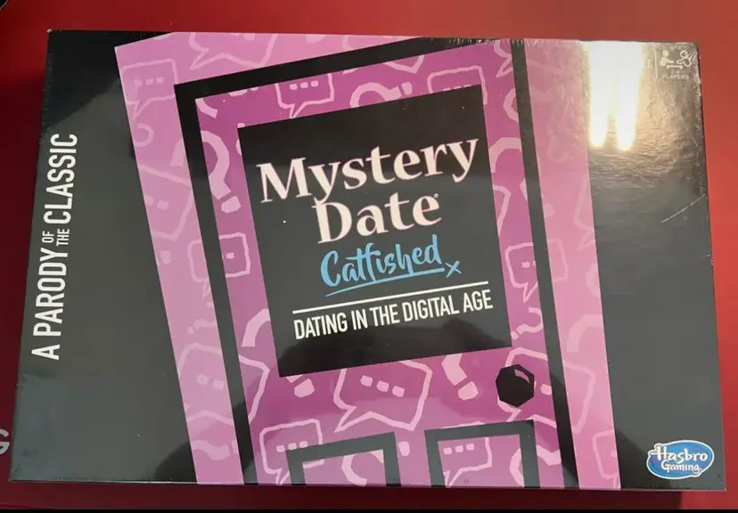 Mystery Date Catfished: Dating in the Digital Age - Hasbro Board Game