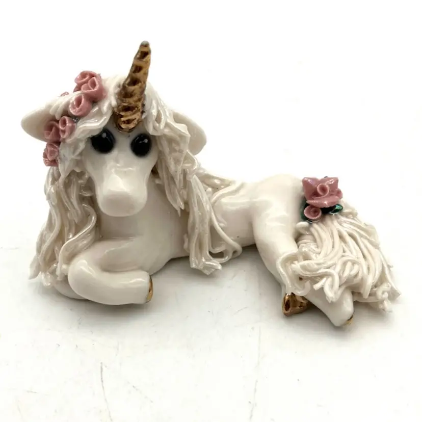BIN - Unique Polymer Clay Feminine Spaghetti Unicorn With Gold Hooves And Horn 3.25” Signed