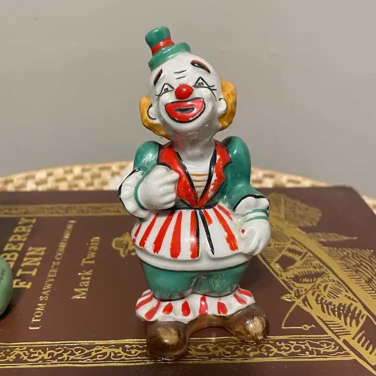 Vintage Yona Original Clown Salt and Pepper Shaker Set