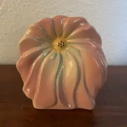 Vintage 1940s Pink Ceramic Flower Vase – Art Deco / Mid-Century Transitional